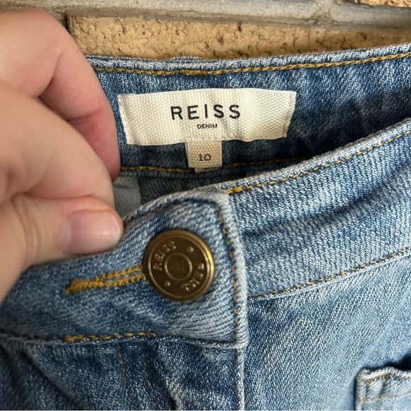 Reiss Lois Mid Rise Denim Shorts Front Pocket Light Wash Jean Women’s Size 10 - Picture 4 of 6